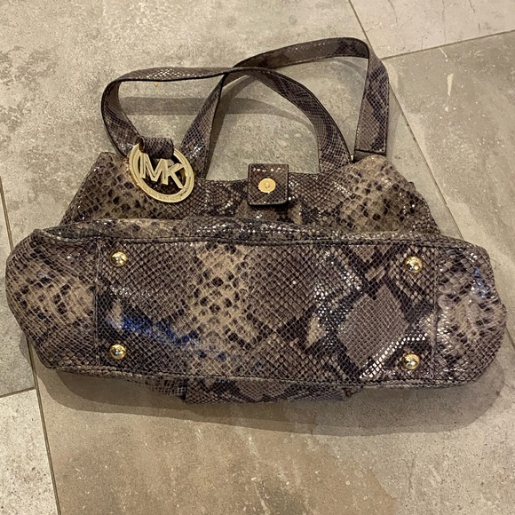 Michael Kors Snake-print Leather Bag - Picture 5 of 5